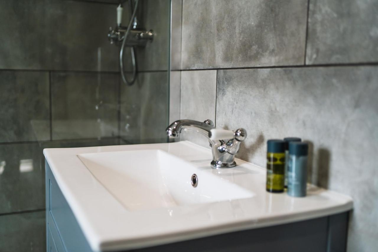 Otter'S Pocket Apartment Blandford Forum Ngoại thất bức ảnh